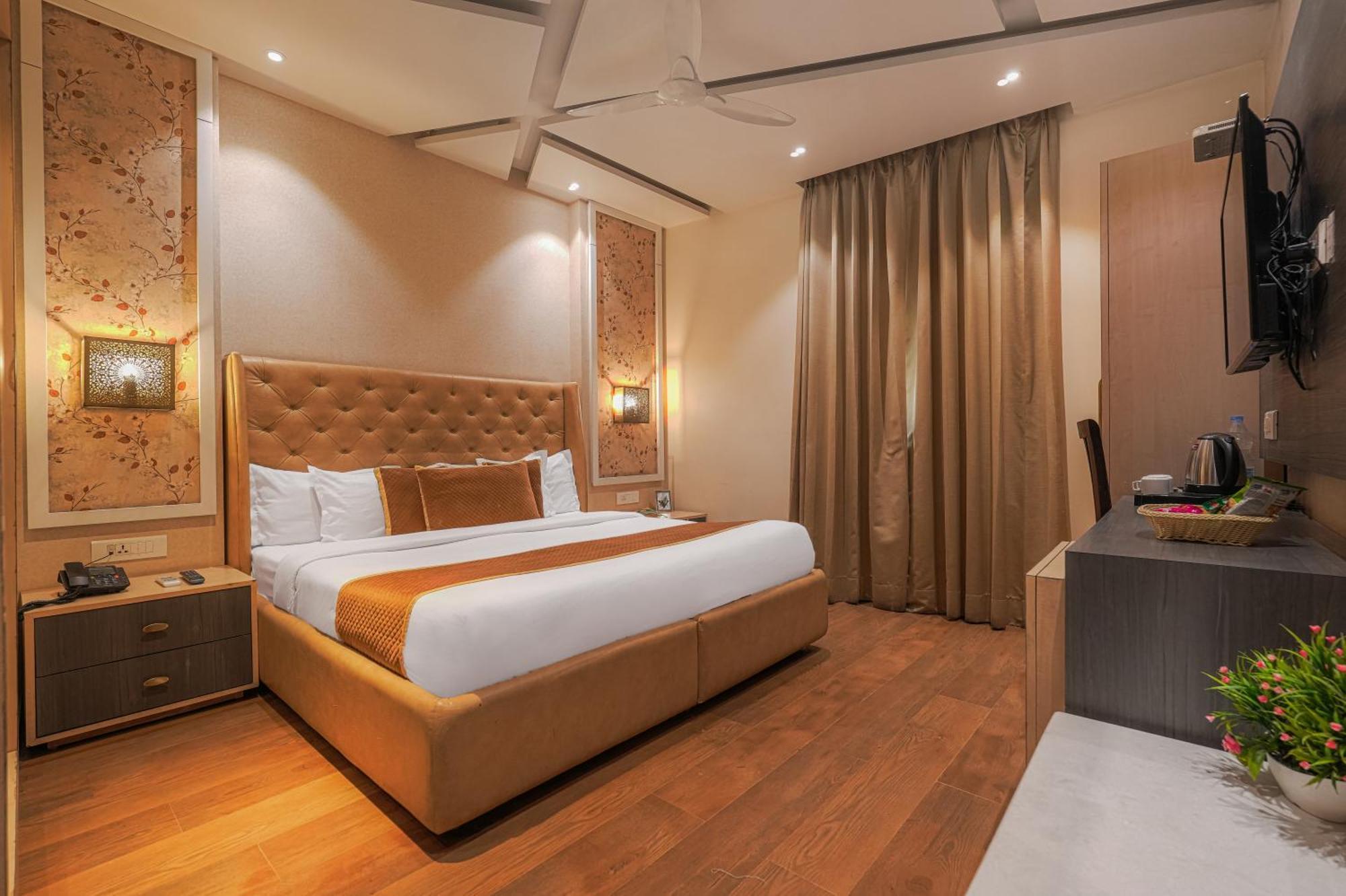 Csjs Inn Hotel Amritsar Exterior photo